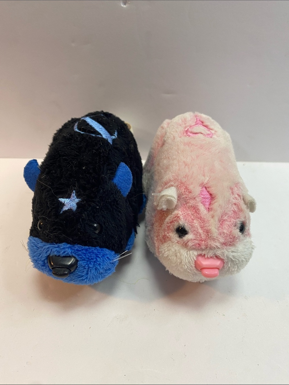 Zhu zhu pets x2